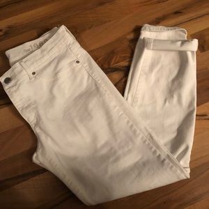 Gap 1969 Legging White Jeans, size 6/28